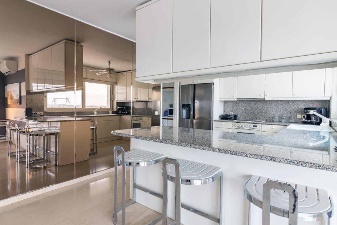 Sunlight House - Palatial Fully Equipped Apartment Near The Sea เอเธนส์ ภายนอก รูปภาพ