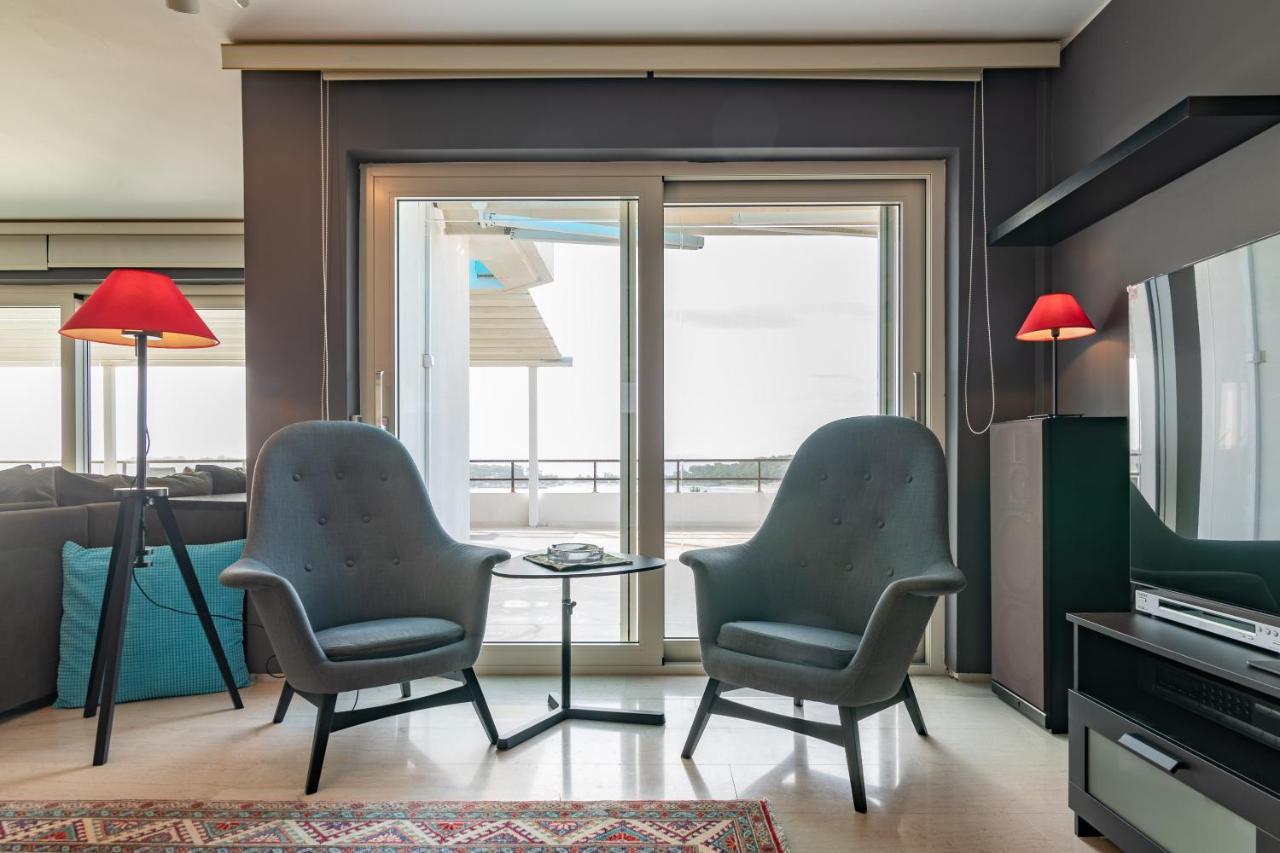 Sunlight House - Palatial Fully Equipped Apartment Near The Sea เอเธนส์ ภายนอก รูปภาพ